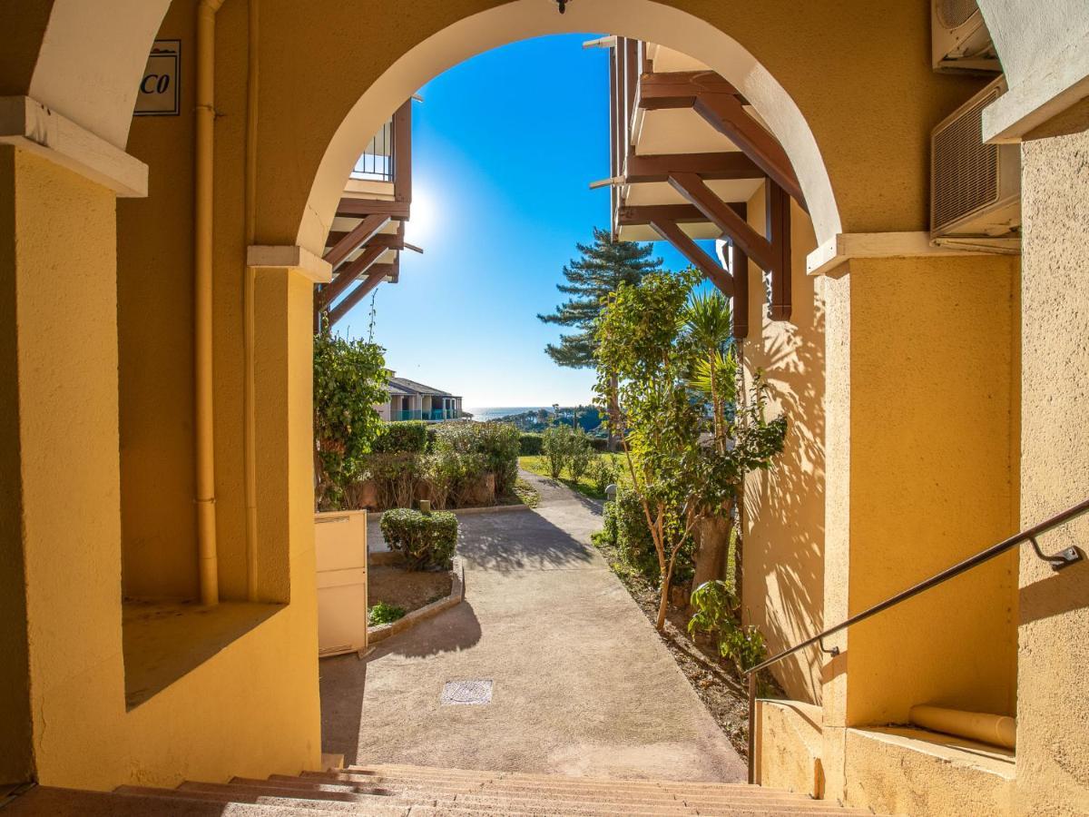 Apartment Village Cap Esterel - L'Esquinade-32 By Interhome Сен-Рафаэль Экстерьер фото