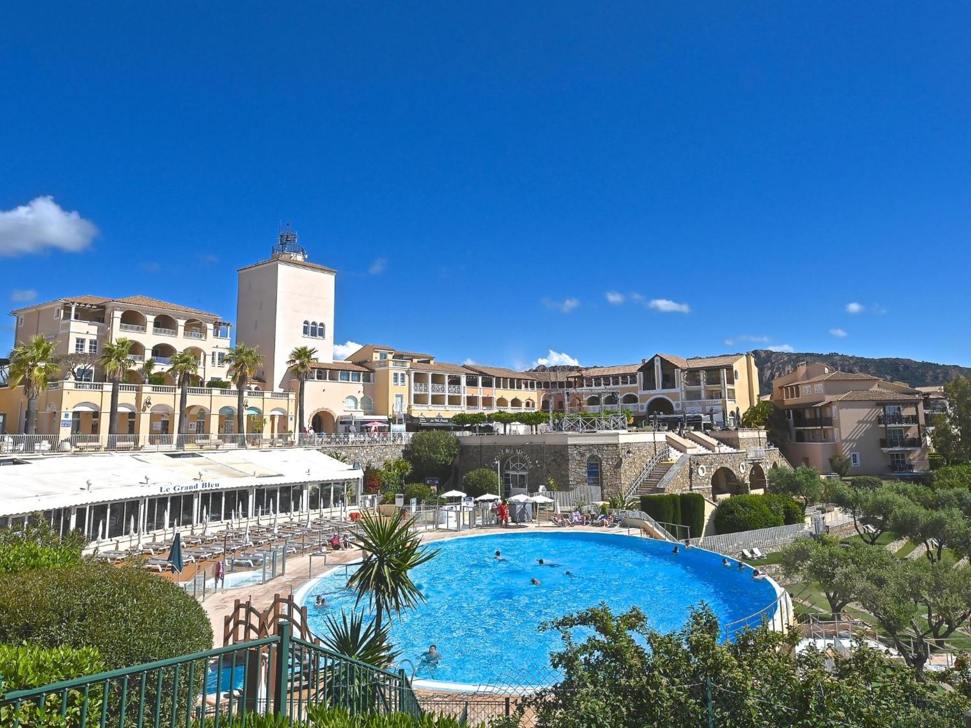 Apartment Village Cap Esterel - L'Esquinade-32 By Interhome Сен-Рафаэль Экстерьер фото